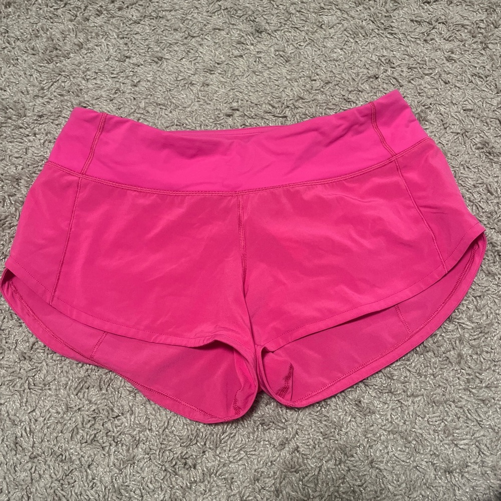 Lululemon low rise 2.5in speed up shorts in sonic pink
